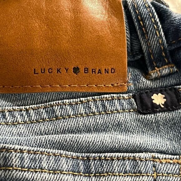 Lucky Brand size 3T blue jeans - Picture 4 of 11